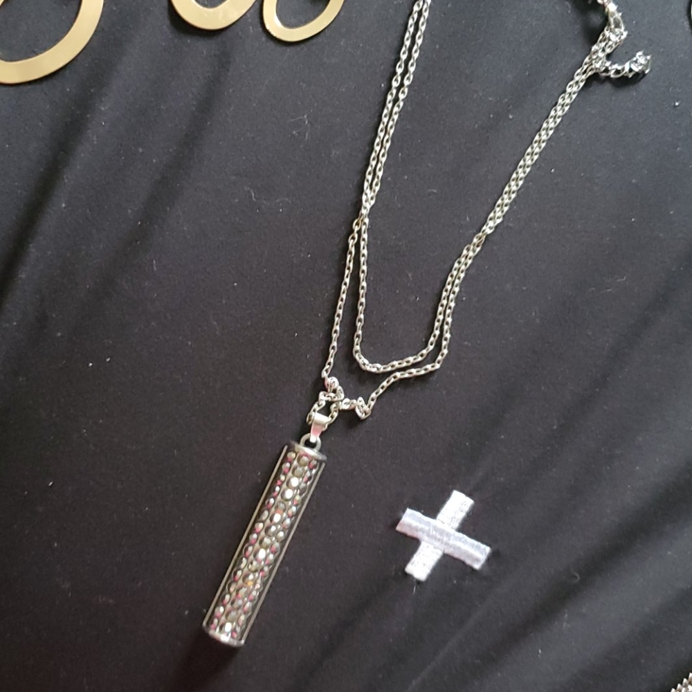 Beautiful long necklace.